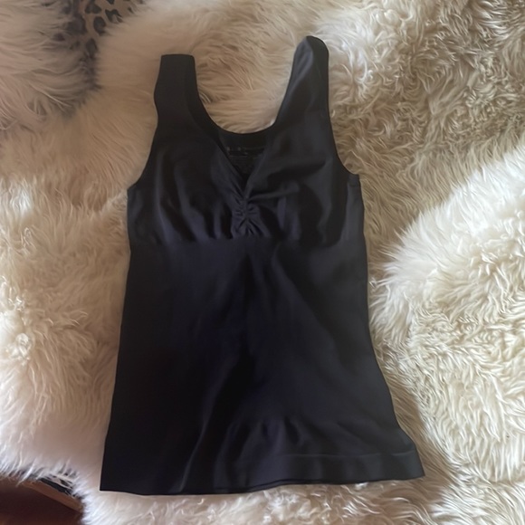 Gorgeous Elie Tahari Blue and Black Sheer Long Sleeve Blouse plus Black Cami - Picture 3 of 9